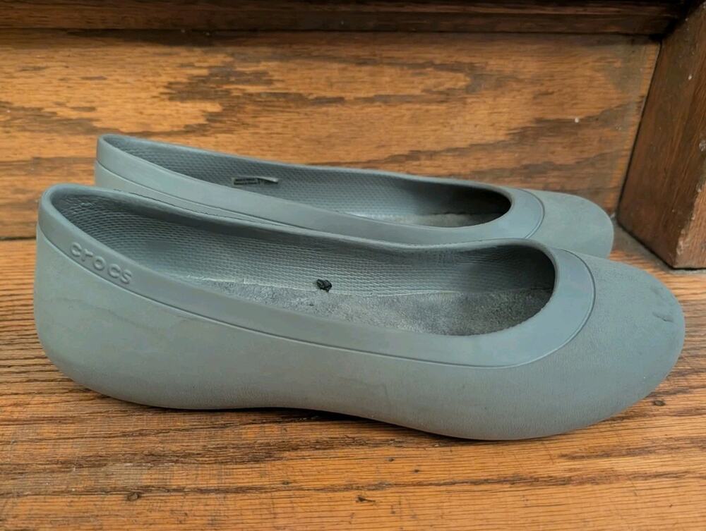 Crocs Mammoth Women Flat Shoe Size 10 Casual Winter Comfort Gray Croslite